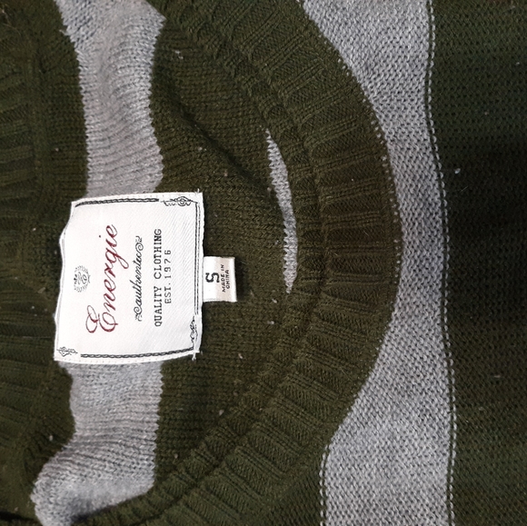 Sweater - Picture 2 of 2